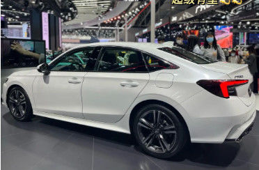 Cat mobil campuran siap tanpa bau tahan lama tak beracun Taffeta Warna putih