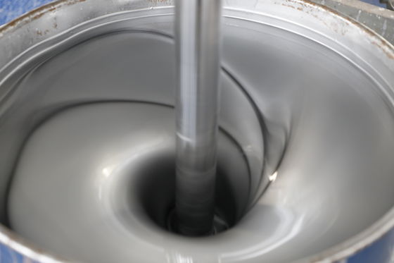 Kinerja kelas industri dan lapisan berkilau tinggi tahan chip untuk hasil yang lebih baik Cat mobil biru