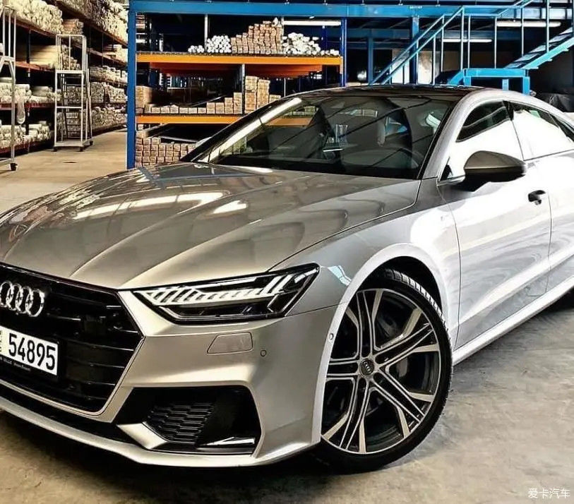 Audi LX7W Cerah Perak Akhir Cat Mobil Warna tahan lama Dan Mudah Dipertahankan