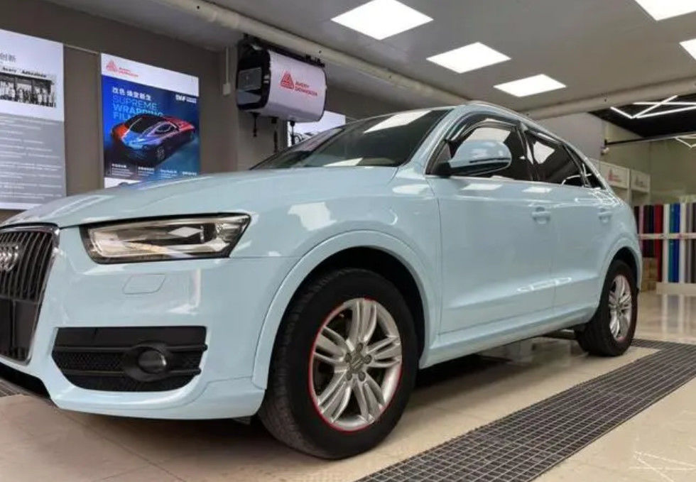 Cat Mobil Campuran Siap Untuk Audi LX5D Glacier Biru Dengan Warna Cocok Pakaian